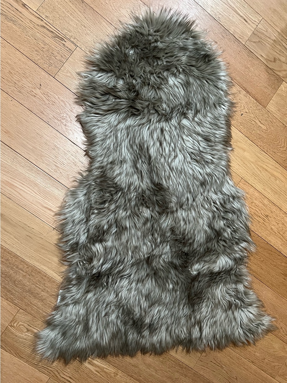 Brown faux fur area rug 29 x 42 NWT